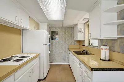 1892 NE 33rd St, Oakland Park, FL 33306 - Photo 16