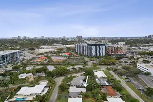 1892 NE 33rd St, Oakland Park, FL 33306 - Photo 50