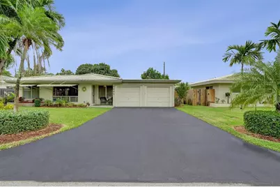 1892 NE 33rd St, Oakland Park, FL 33306 - Photo 2