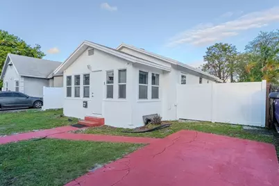 521 S 24th Ave, Hollywood, FL 33020 - Photo 1