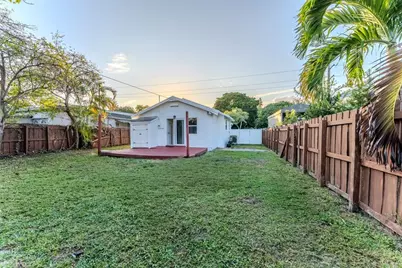 521 S 24th Ave, Hollywood, FL 33020 - Photo 4