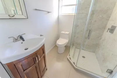 521 S 24th Ave, Hollywood, FL 33020 - Photo 18