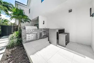 737 NE Boca Bay Colony Dr, Boca Raton, FL 33487 - Photo 54