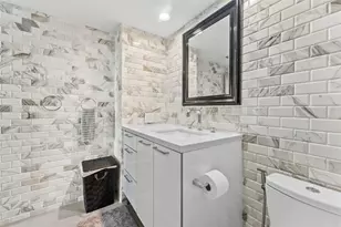 347 N New River Dr E, Fort Lauderdale, FL 33301 - Photo 36