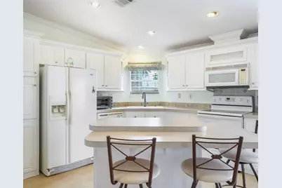 8531 SW 20th Ct, Davie, FL 33324 - Photo 2