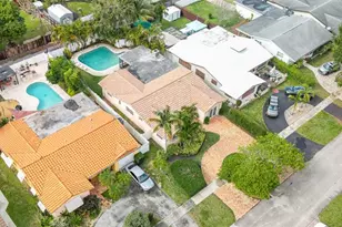 1918 N 39th Ave, Hollywood, FL 33021 - Photo 4