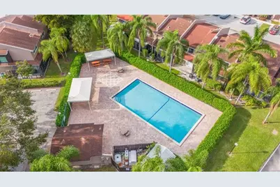 1171  Sussex Dr, North Lauderdale, FL 33068 - Photo 2