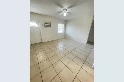 1000 NW 11th Ct, Fort Lauderdale, FL 33311 - Photo 22