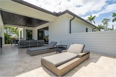 2349 NE 24th St, Lighthouse Point, FL 33064 - Photo 46