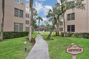 1831 Sabal Palm Dr, Davie, FL 33324 - Photo 36