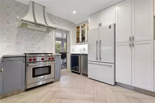 390 NE 10th Ave, Fort Lauderdale, FL 33301 - Photo 4