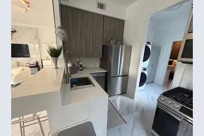 2421  Lake Pancoast Dr, Unit #Eg, Miami Beach, FL 33140 - Photo 8