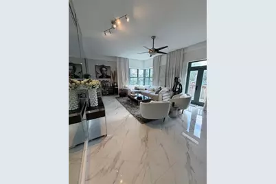 2421  Lake Pancoast Dr, Unit #Eg, Miami Beach, FL 33140 - Photo 4