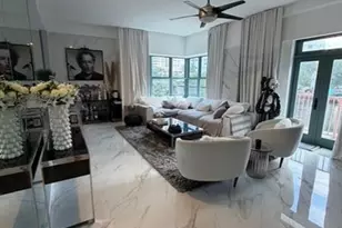 2421 Lake Pancoast Dr, Miami Beach, FL 33140 - Photo 4