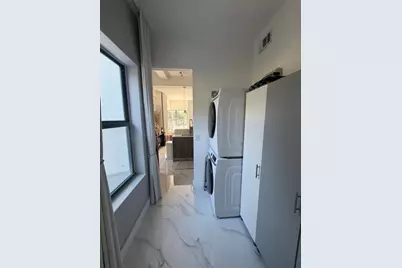 2421  Lake Pancoast Dr, Unit #Eg, Miami Beach, FL 33140 - Photo 18