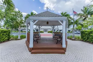 130 Cypress Club Dr, Pompano Beach, FL 33060 - Photo 26