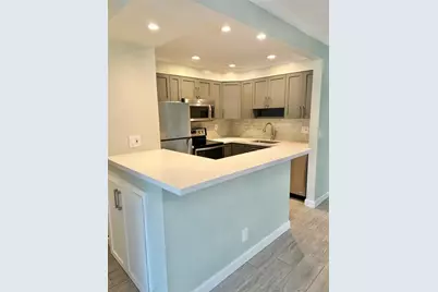 130  Cypress Club Dr, Unit #323, Pompano Beach, FL 33060 - Photo 6