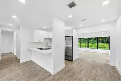 1812 SW 30th St, Fort Lauderdale, FL 33315 - Photo 2