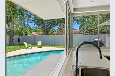 2181 NE 62nd St, Fort Lauderdale, FL 33308 - Photo 10