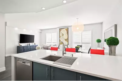 2631 NE 14th Ave, Unit #304, Wilton Manors, FL 33334 - Photo 14