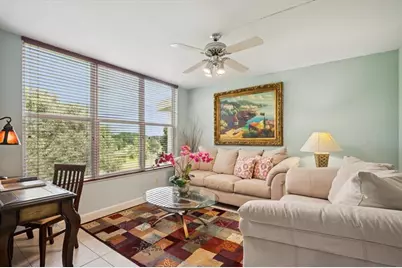 3900  Oaks Clubhouse Dr, Unit #409, Pompano Beach, FL 33069 - Photo 10