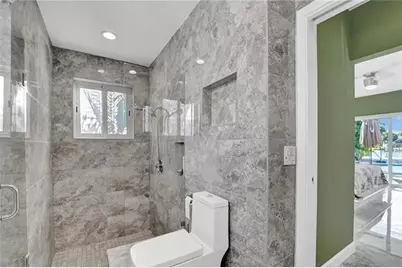 2830 NE 55th St, Fort Lauderdale, FL 33308 - Photo 12