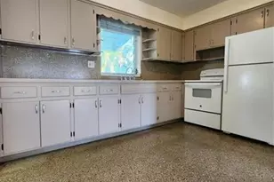 2707 NE 32nd St, Fort Lauderdale, FL 33306 - Photo 2