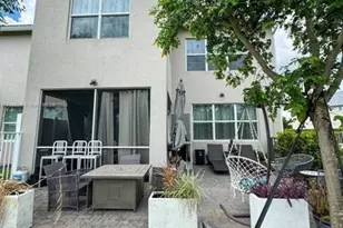 5035 Eucalyptus Dr, Hollywood, FL 33021 - Photo 4