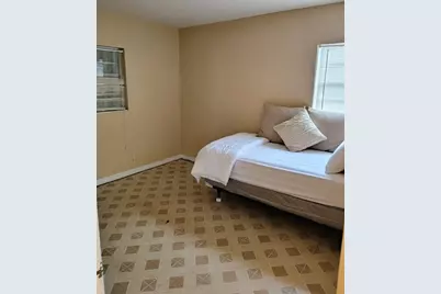 324 NW 3rd St, Deerfield Beach, FL 33441 - Photo 8