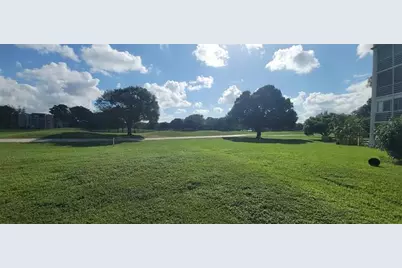 9421 SW Evergreen Pl, Unit #102, Davie, FL 33324 - Photo 8