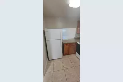 9421 SW Evergreen Pl, Unit #102, Davie, FL 33324 - Photo 12