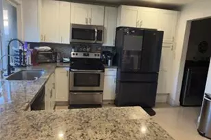 8421 NW 21st Ct, Sunrise, FL 33322 - Photo 6