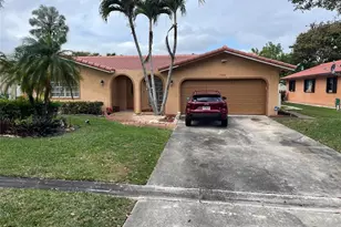 2688 NW 118th Dr, Coral Springs, FL 33065 - Photo 2