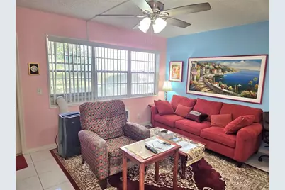 318  Markham O, Unit #318, Deerfield Beach, FL 33442 - Photo 4