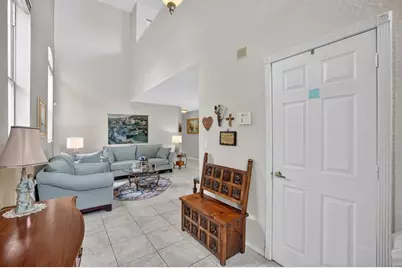 10638 NW 7th St, Pembroke Pines, FL 33026 - Photo 8