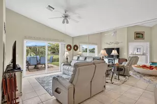 10638 NW 7th St, Pembroke Pines, FL 33026 - Photo 30