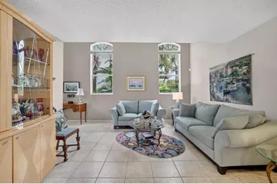 10638 NW 7th St, Pembroke Pines, FL 33026 - Photo 12