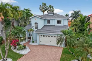 10638 NW 7th St, Pembroke Pines, FL 33026 - Photo 2