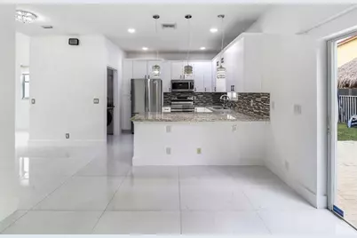 12693 NW 9th St, Coral Springs, FL 33071 - Photo 8