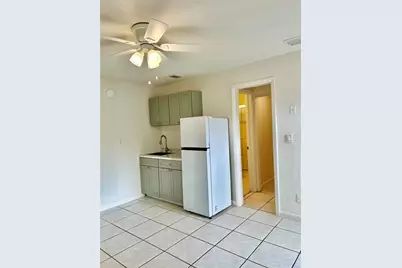 1095 SE 22nd Ave, Unit #8, Pompano Beach, FL 33062 - Photo 2