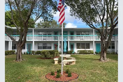 295  Newport T, Unit #295, Deerfield Beach, FL 33442 - Photo 2