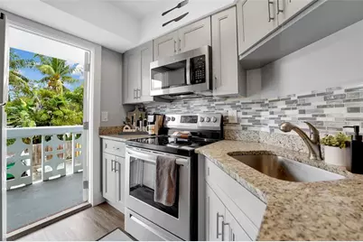 2161 NE 42nd Ct, Unit #215, Lighthouse Point, FL 33064 - Photo 14