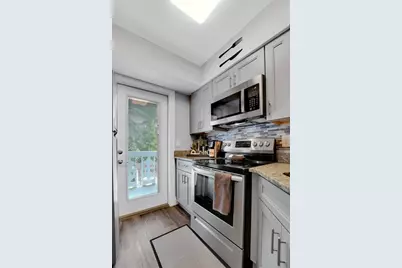 2161 NE 42nd Ct, Unit #215, Lighthouse Point, FL 33064 - Photo 18