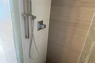 6365 Collins Ave, Miami Beach, FL 33141 - Photo 8