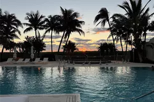 6365 Collins Ave, Miami Beach, FL 33141 - Photo 10