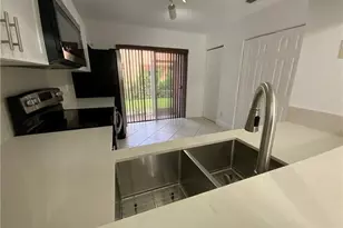 6739 Sienna Club Dr, Lauderhill, FL 33319 - Photo 6