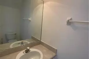 6739 Sienna Club Dr, Lauderhill, FL 33319 - Photo 8