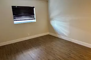 241 SE 9th Ave, Pompano Beach, FL 33060 - Photo 6