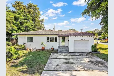 2648  Cleveland St, Unit #1, Hollywood, FL 33020 - Photo 2