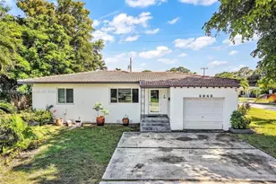 2648 Cleveland St, Hollywood, FL 33020 - Photo 2